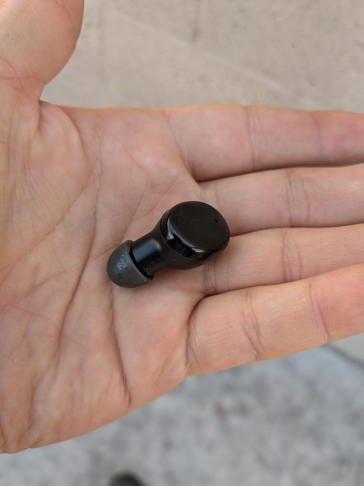 kurdene Wireless Earbuds Bluetooth 5.3 Light Weight in Ear Headphones | Premium Sound Bass Ear buds with Charging Case, Smart Touch Control, Built in Mics Headset, Clear Calls for Sports Workout customer photo 1