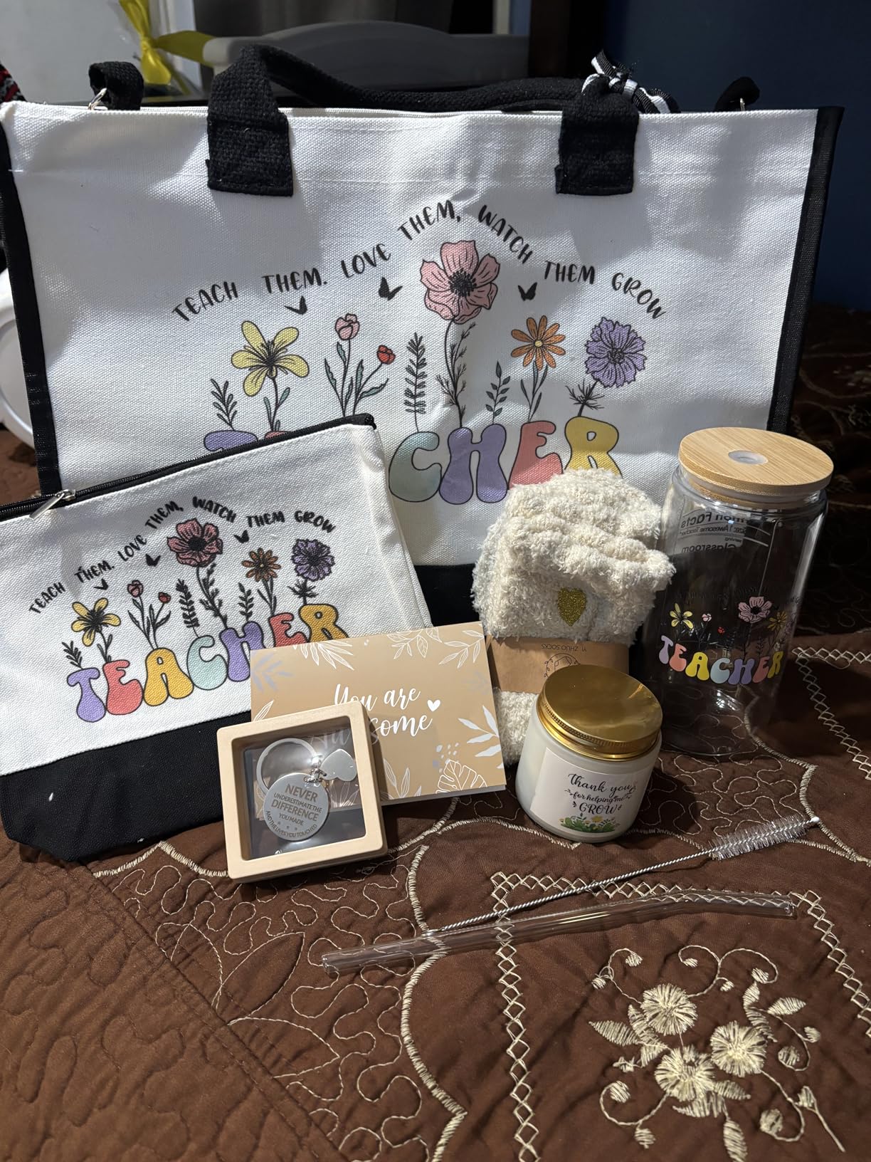 iAOVUEBY Teacher Appreciation Gifts, Best Teacher Gifts for Women, End of Year Teachers Gift from Students, Unique Teachers Birthday Retirement Christmas Thank You Gift Basket of Daycare Preschool customer photo 2