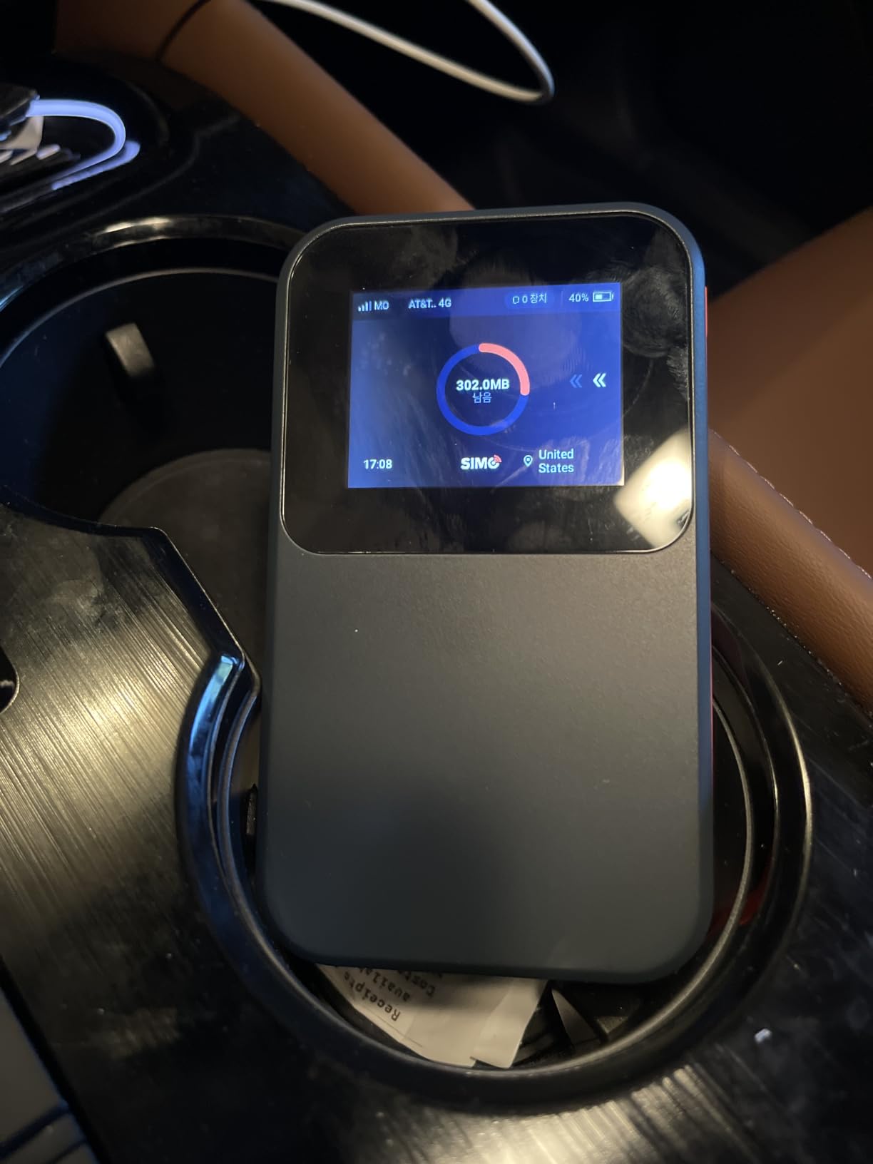 SIMO Solis Hero, 4G Mobile Hotspot, 1GB/Monthly + 30GB Global Data, Work, Home, and Travel Internet, WiFi in 140+ Countries, Auto-Switching 300+ Carriers, No SIM Required customer photo 1