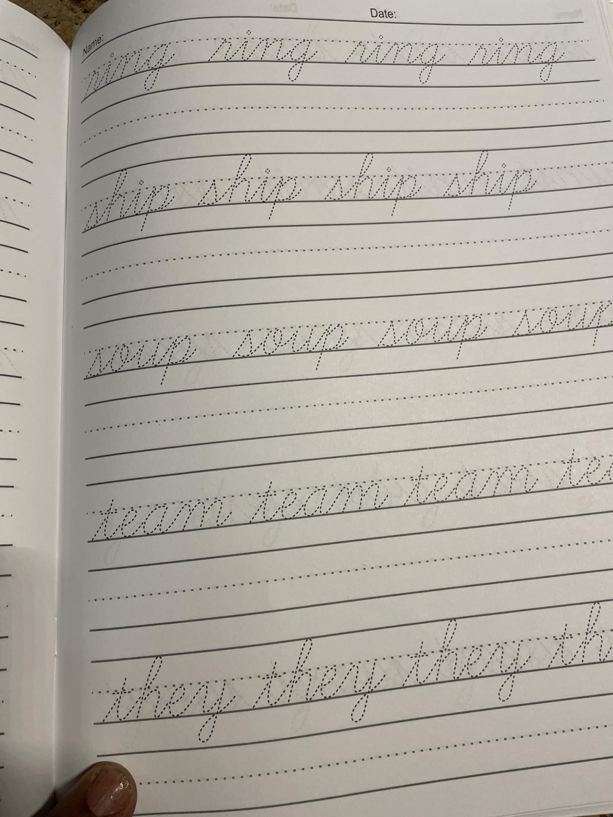 Cursive Handwriting Workbook For Kids: Cursive for Beginners Workbook. Cursive Letter Tracing Book (Beginning Cursive Handwriting Workbooks) customer photo 1