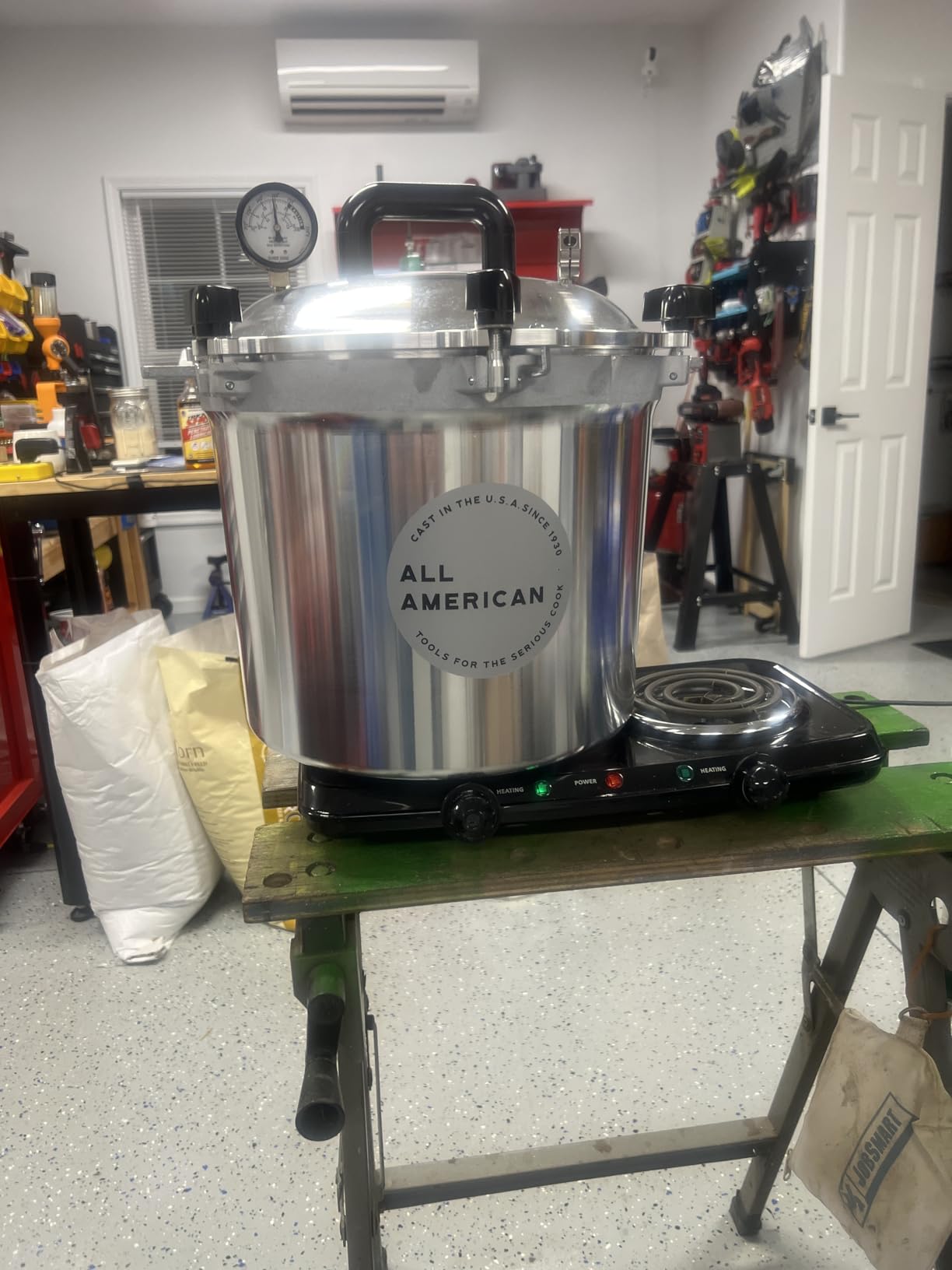 All American 1930: 10.5qt Pressure Cooker/Canner (The 910) - Exclusive Metal-to-Metal Sealing System - Easy to Open & Close - Suitable for Gas, Electric, or Flat Top Stoves - Made in the USA customer photo 1
