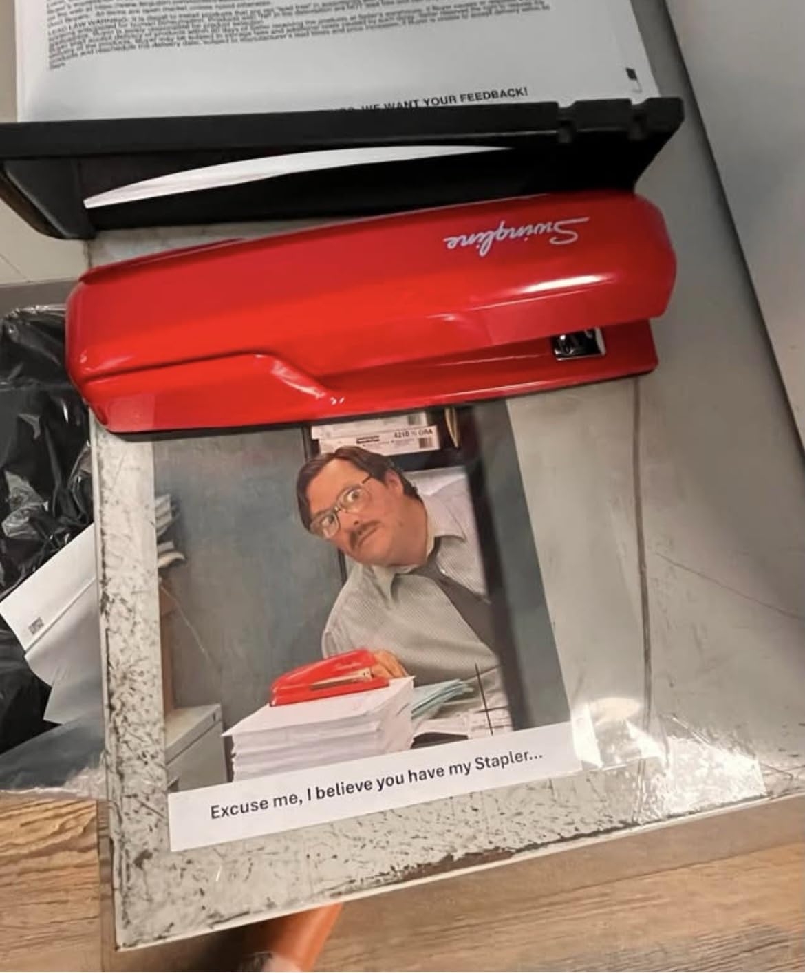 Swingline Stapler, 30 Sheet Capacity, 747 Business Stapler, Jam Free, Metal, Rio Red (74736) customer photo 1