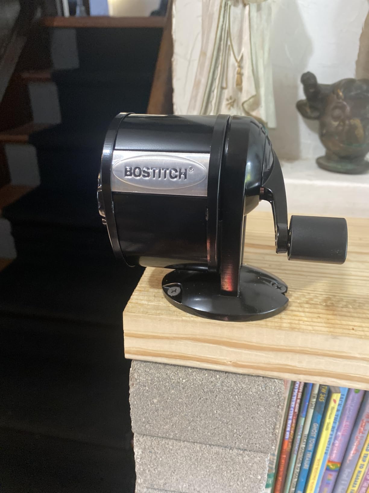 Bostitch Office Wall Mount Manual Pencil Sharpener, 8 Hole Dial, 6X Longer Cutter Life, Vertical or Horizontal Mounting, Black customer photo 2