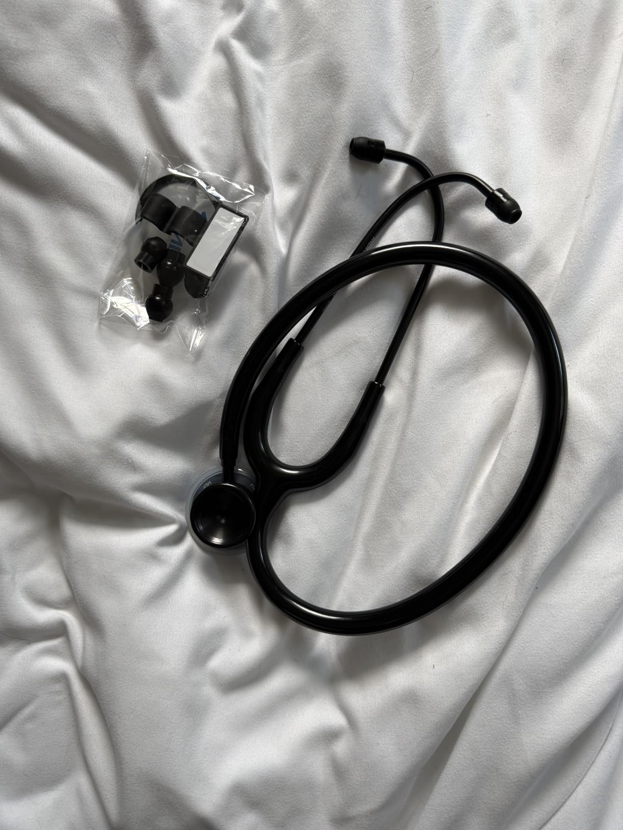 MDF Instruments, Acoustica Lightweight Stethoscope for Doctors, Nurses, Students, Home Health Use, Dual Head, Black Tube, Black Chestpiece-Headset, MDF747XPBO customer photo 2