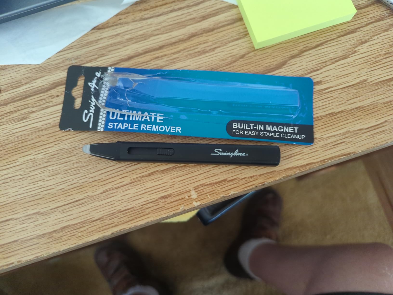 Swingline Staple Remover, Blade Style, Built-in Magnet, Ultimate, Black (S7038121) customer photo 2