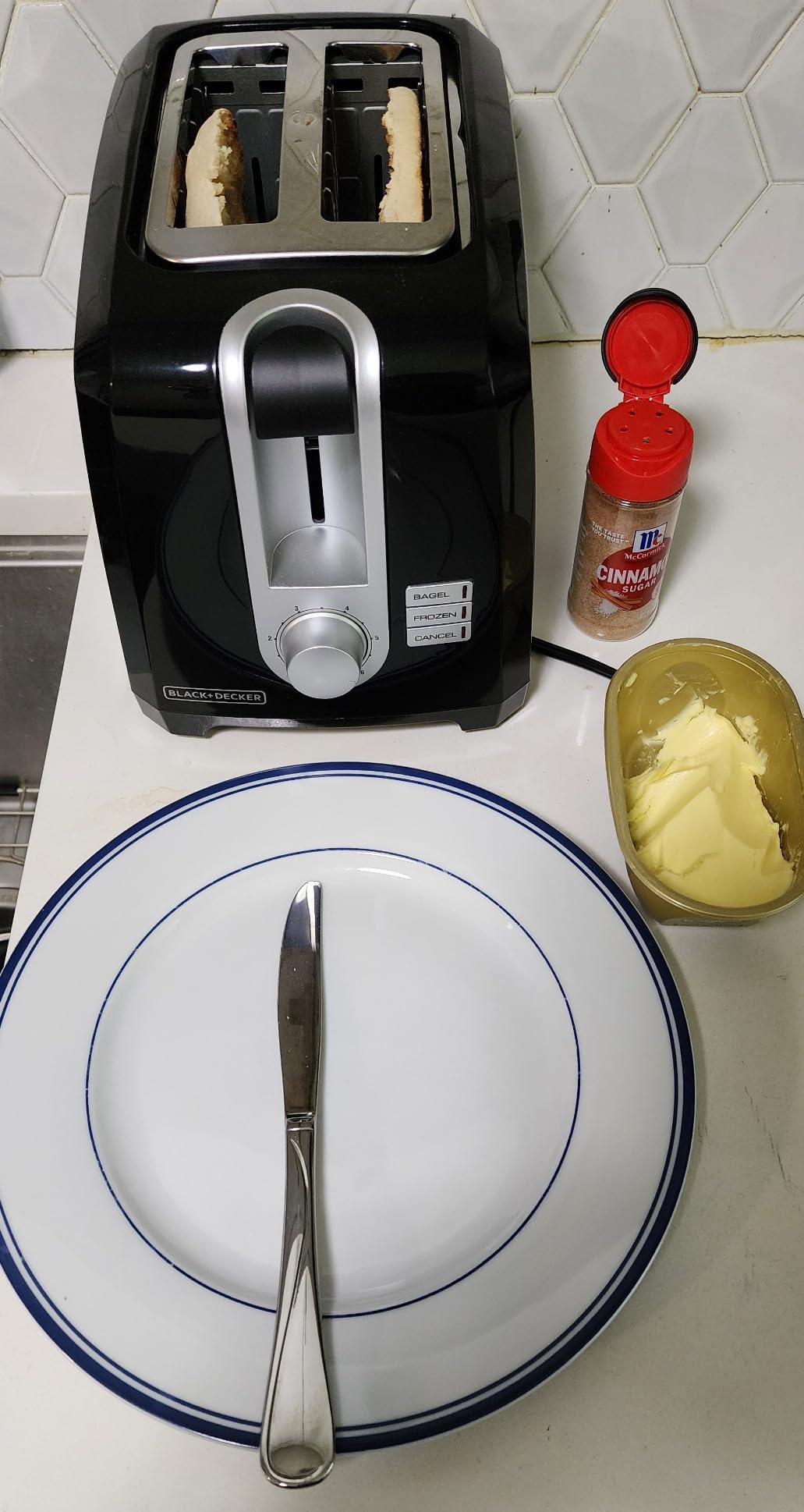 BLACK+DECKER 2-Slice Toaster with Extra-Wide Slots customer photo 2