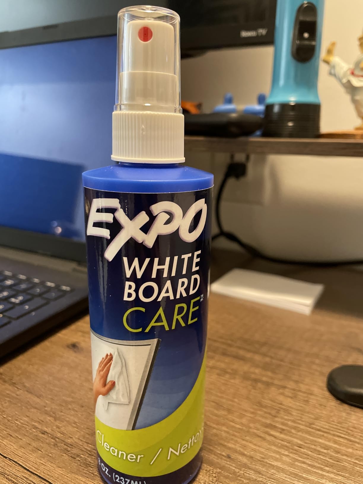 EXPO Dry Erase Whiteboard Cleaning Spray, 22oz - Calendar, Organization, Essential Supplies for Office, School, Classroom, Teachers customer photo 2