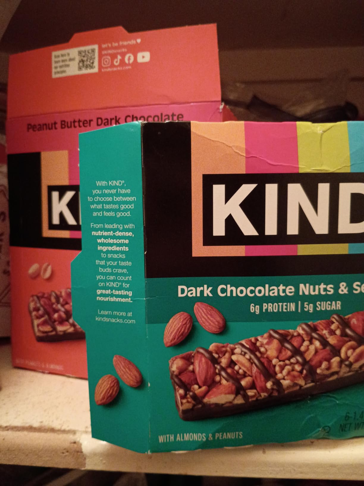 KIND Healthy Snacks Bars, Dark Chocolate Nuts & Sea Salt, Gluten Free, Low Sugar, High Fiber Snacks, 6g Protein, 12 Count customer photo 1