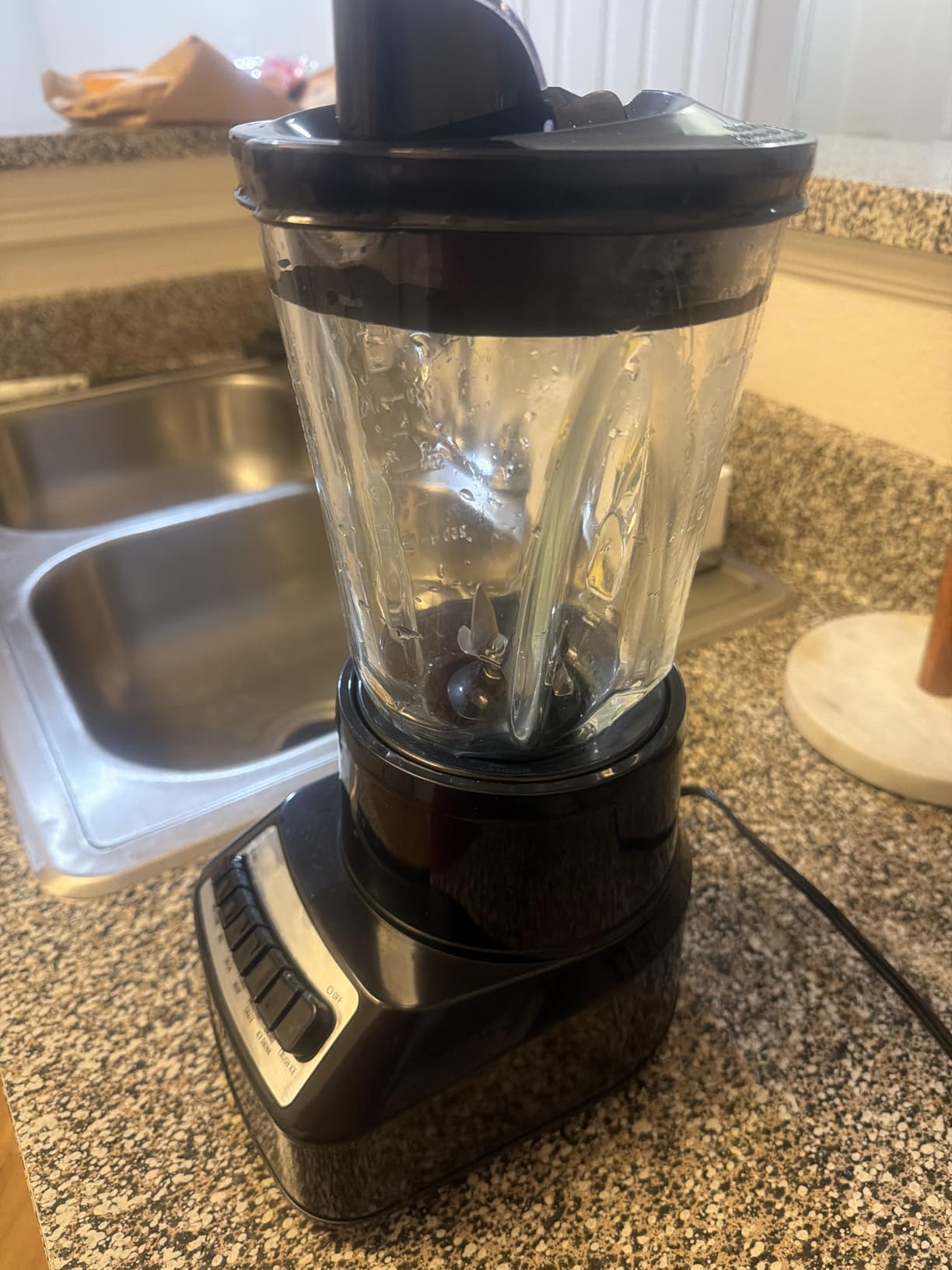 Hamilton Beach Wave Crusher Blender For Smoothies With 40 Oz Glass Jar and 14 Functions, Ice Sabre Blades & 700 Watts for Consistently Smooth Results, Black + Stainless Steel customer photo 1