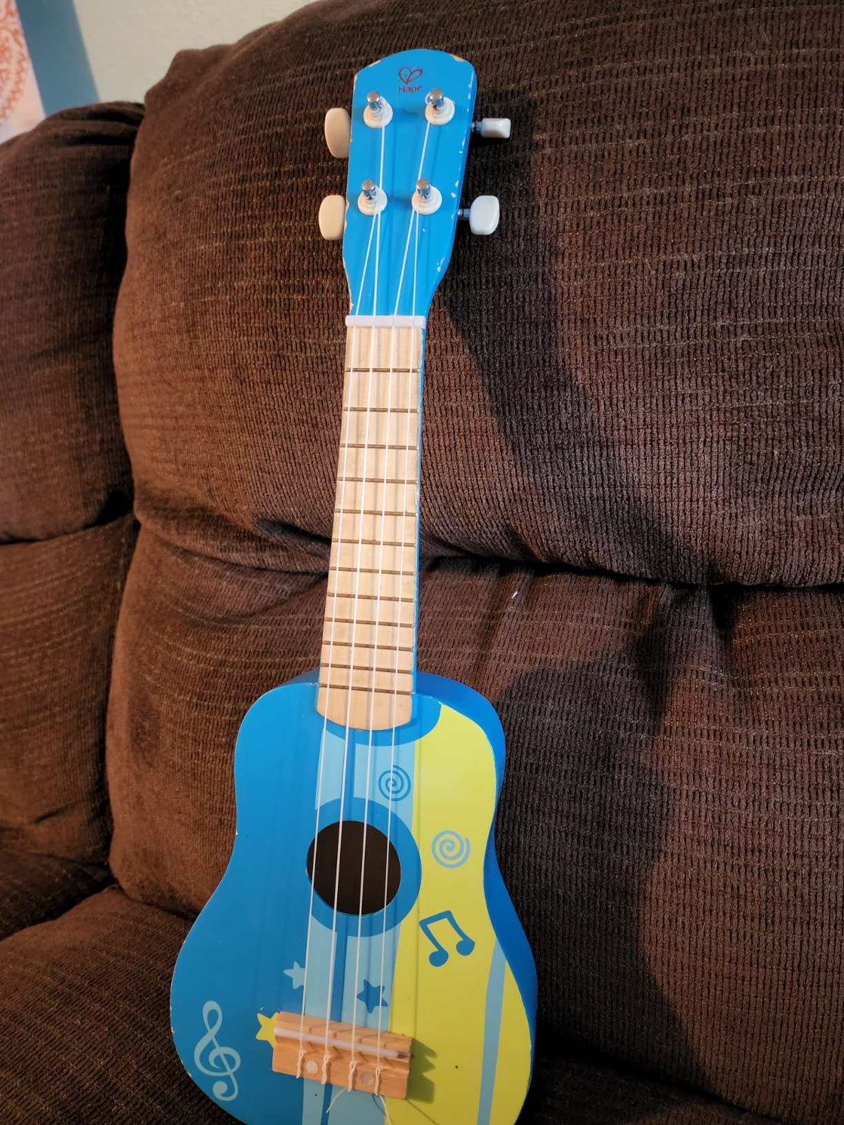 Hape Kid's Wooden Toy Ukulele | 21 Inch Wooden Ukulele Musical Instrument with Vibrant Sound and Tunable Nylon Strings for Children, Blue customer photo 2