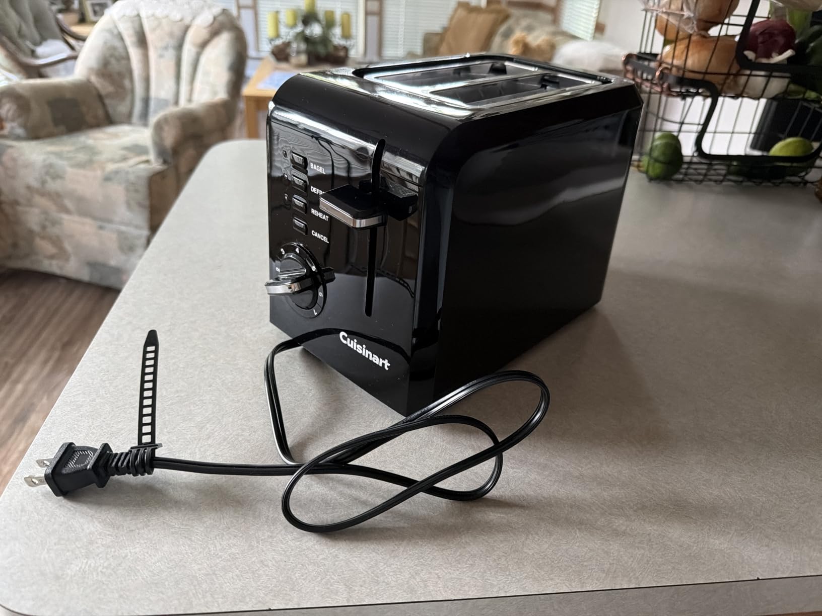 Cuisinart Compact Toaster, 7 Shade Settings, 2-Slice Capacity, Black | 2 slice toaster for bagels & bread with defrost/reheat/cancel functions, removable crumb tray & compact design, CPT-122BK customer photo 1