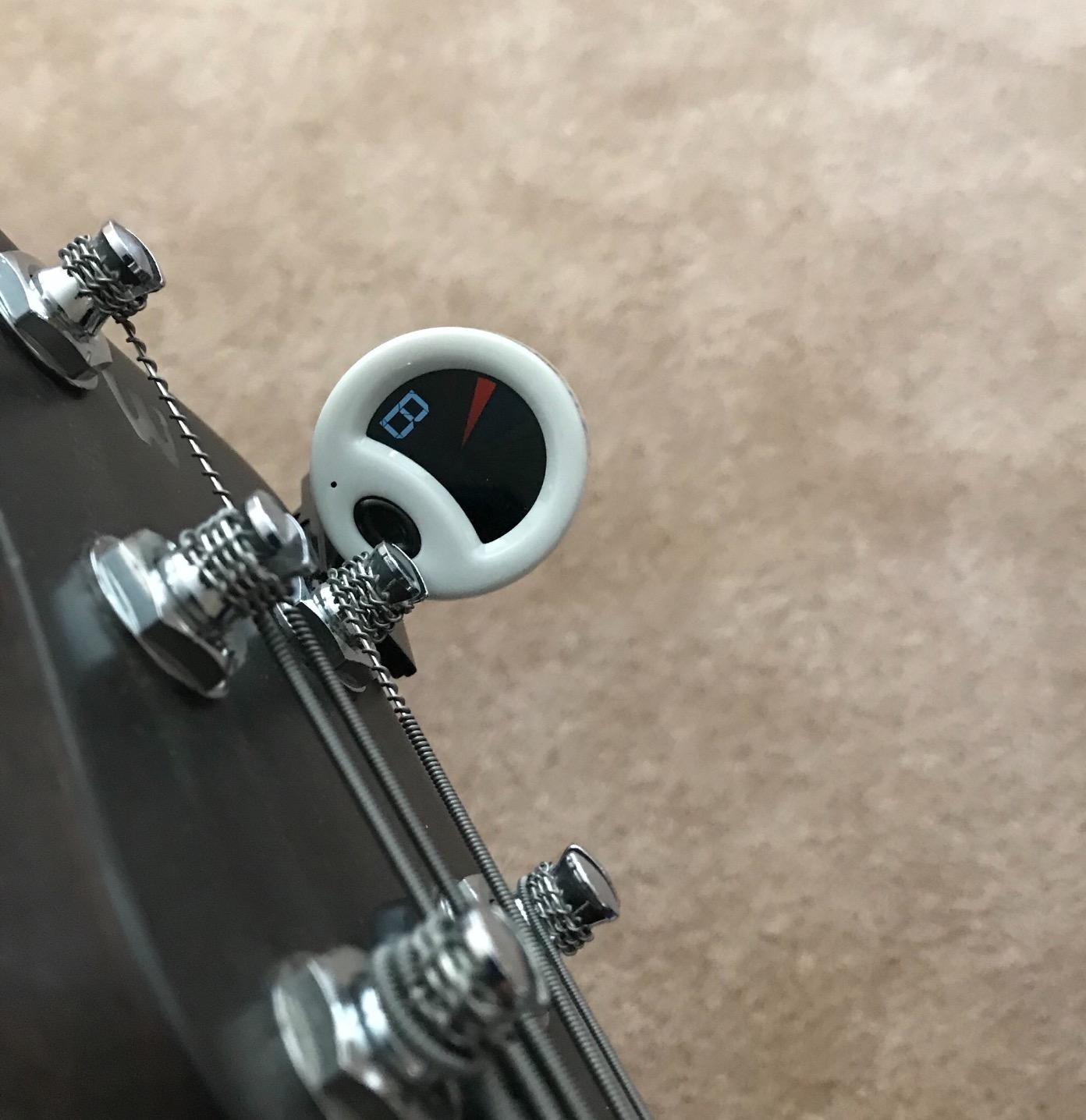 KLIQ UberTuner Clip On Guitar Tuner - Black, Fast & Accurate Chromatic Tuner for Acoustic & Electric Guitar, Bass, Ukulele, Violin, Banjo customer photo 2