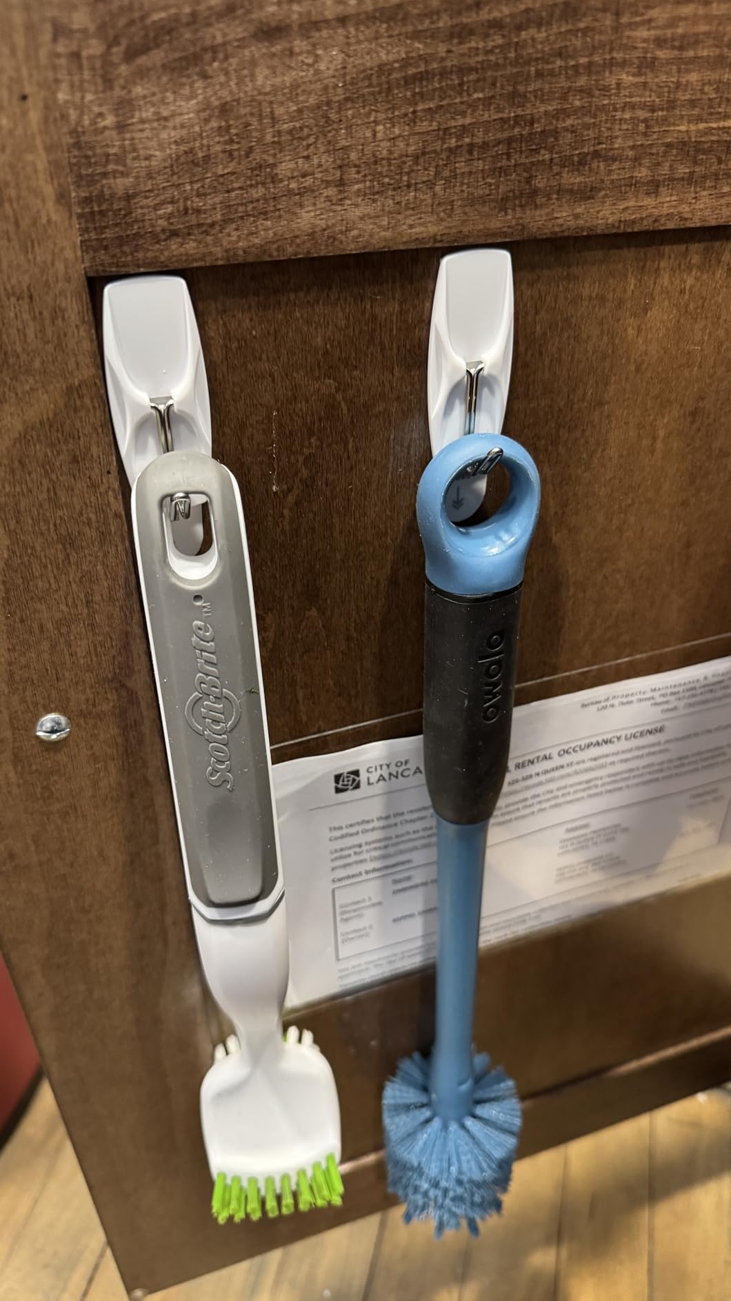 Command Medium Wire Toggle Hooks, 7 Wall Hook and 8 Strips, Damage-Free Hanging with Adhesive, No Tools Great for Hanging Back to School Dorm Organizers customer photo 1