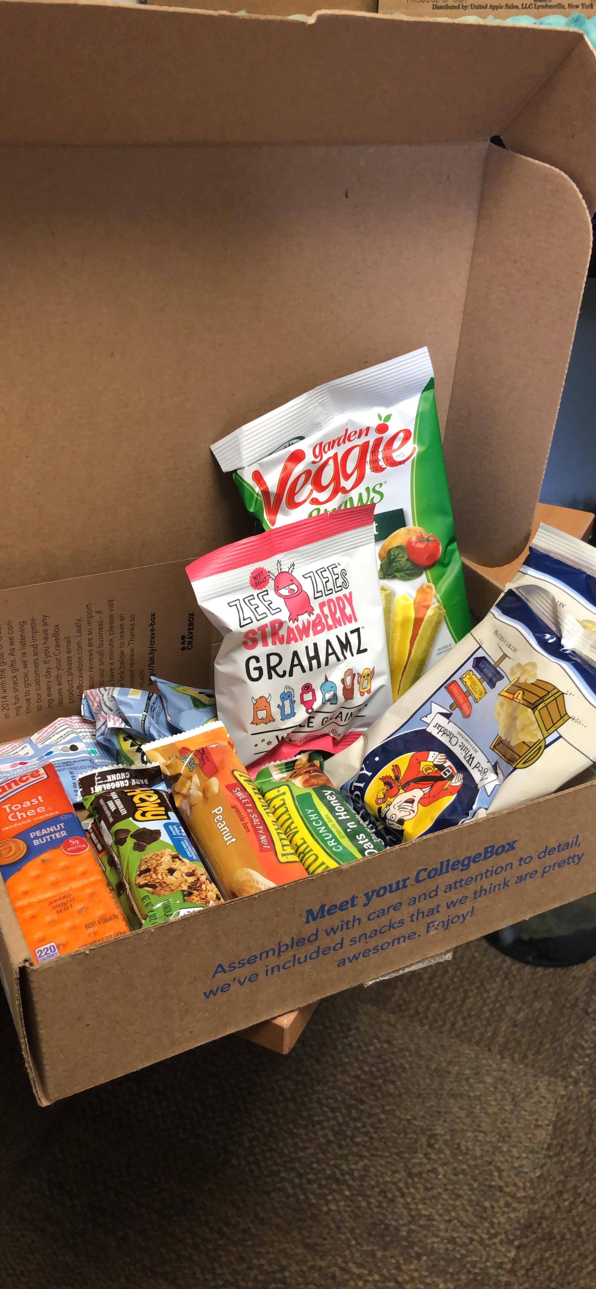 COLLEGEBOX Healthy Snack Box (35 Count) Summer Variety Pack Care Package Gift Basket Kid Men Women Adult Nuts Health Nutrition Assortment College Graduation customer photo 2