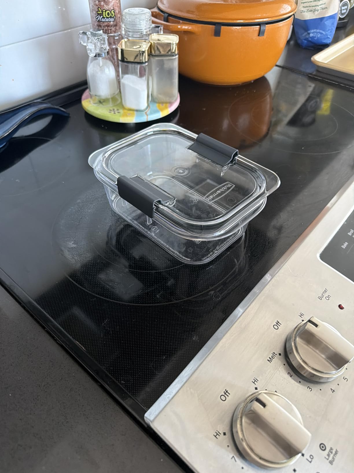 Rubbermaid Brilliance Food Storage Containers, Set of 5 (10 Pieces), BPA-Free, Leak-Proof, Clear customer photo 2