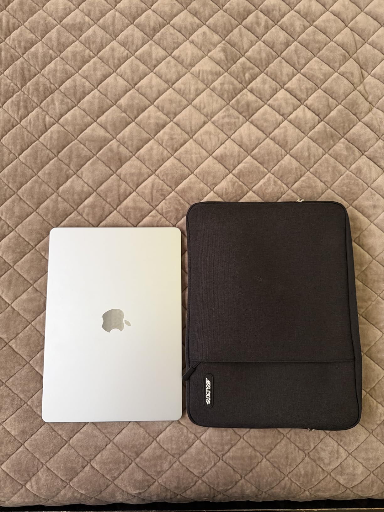MOSISO Laptop Case 15 inch, 15 inch Laptop Sleeve Compatible with MacBook Air M5 A3448 M4 A3241 M3 A3114 M2 A2941 2026-2023, Dell XPS, Polyester Vertical Computer Sleeve Bag with Pocket, Black customer photo 2