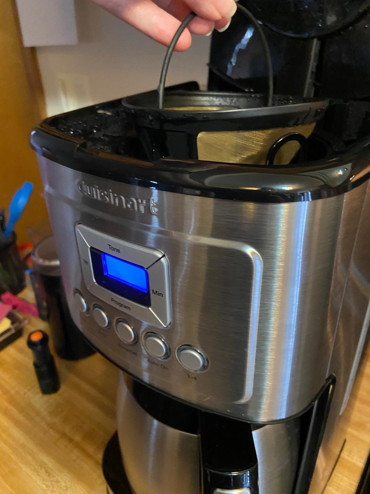 Cuisinart 12-Cup Coffee Maker, Programmable PerfecTemp Thermal Carafe Coffee Machine with 1-4 Cup Setting, Brew Strength Control and Brew Pause, Stainless Steel, DCC-3400NAS, Silver customer photo 2