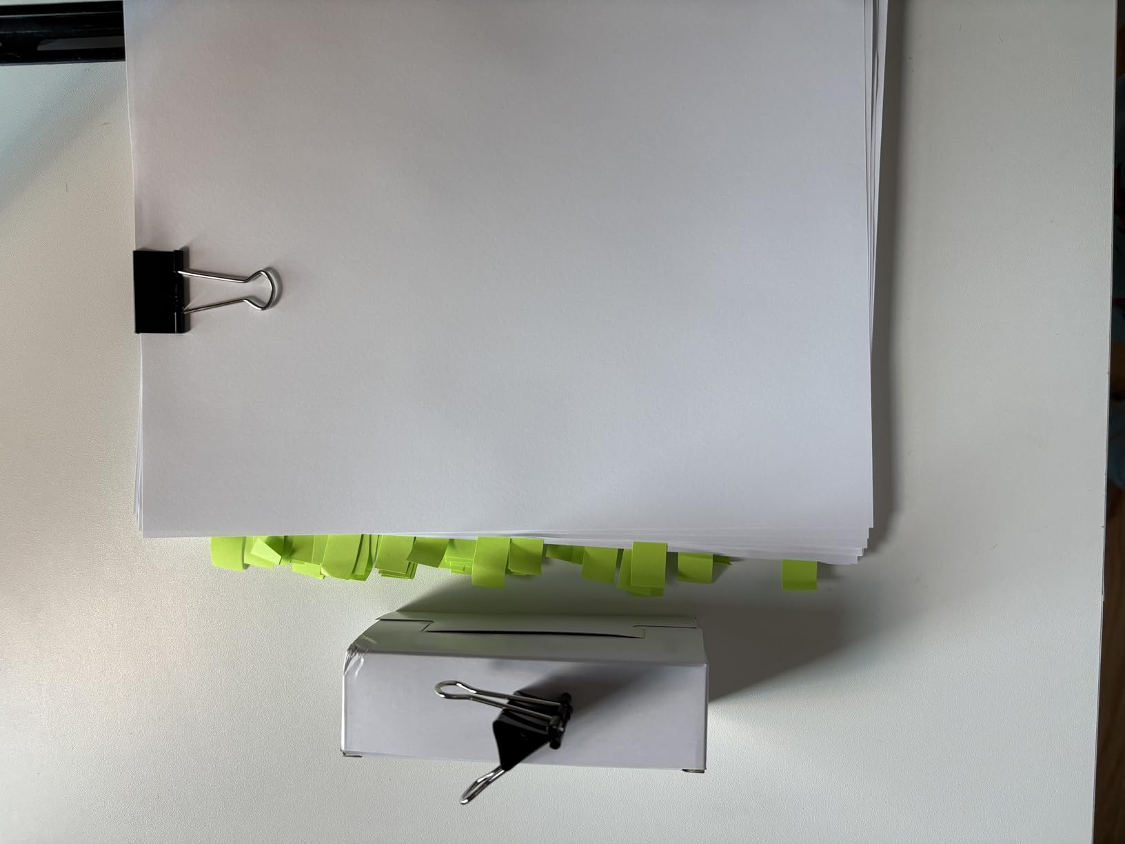 Amazon Basics Sturdy Binder Clips, Office Supplies, Medium 1.25 in, Document Organizing, Black, 96 Count (8 Pack of 12) customer photo 2