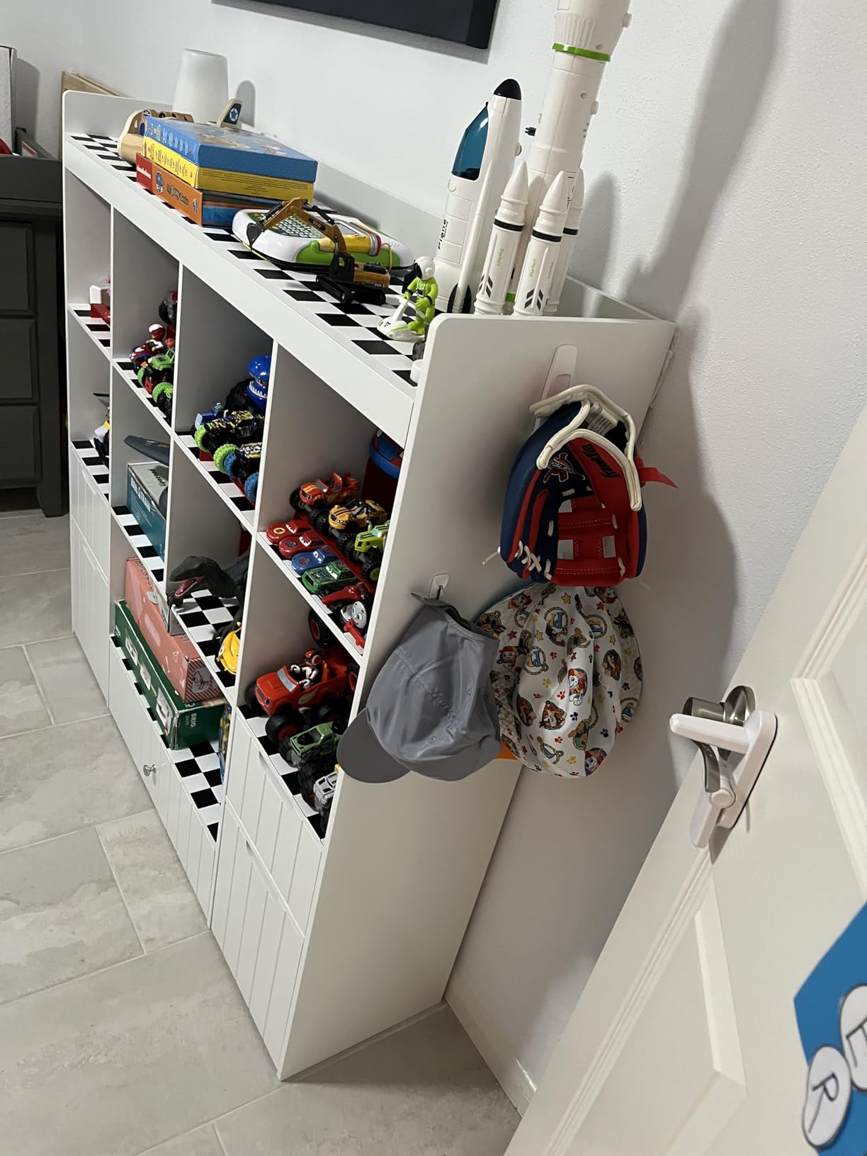 Command General Purpose Variety Kit, Hangs Up to 19 Items, Organize Damage-Free customer photo 2