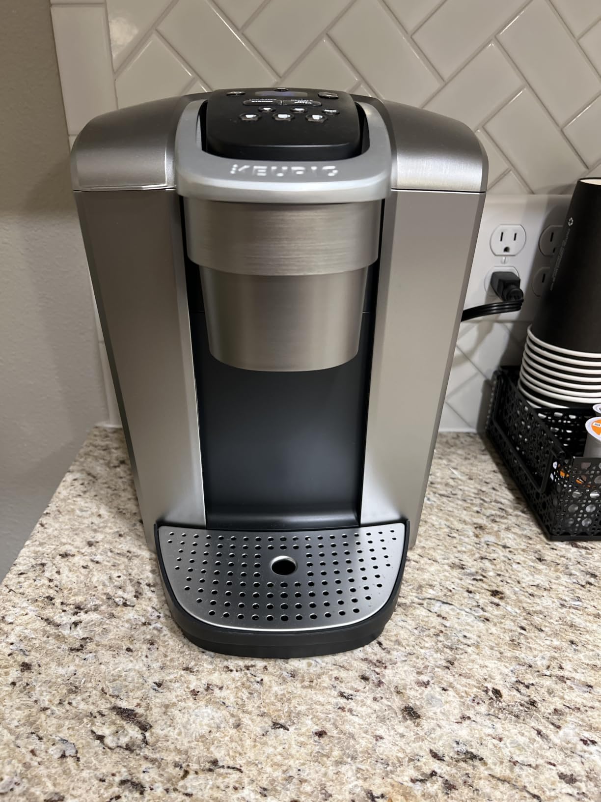Keurig K-Elite Single Serve K-Cup Pod Coffee Maker, with Strength and Temperature Control, Iced Coffee Capability, 8 to 12oz Brew Size, Programmable, Brushed Slate customer photo 1