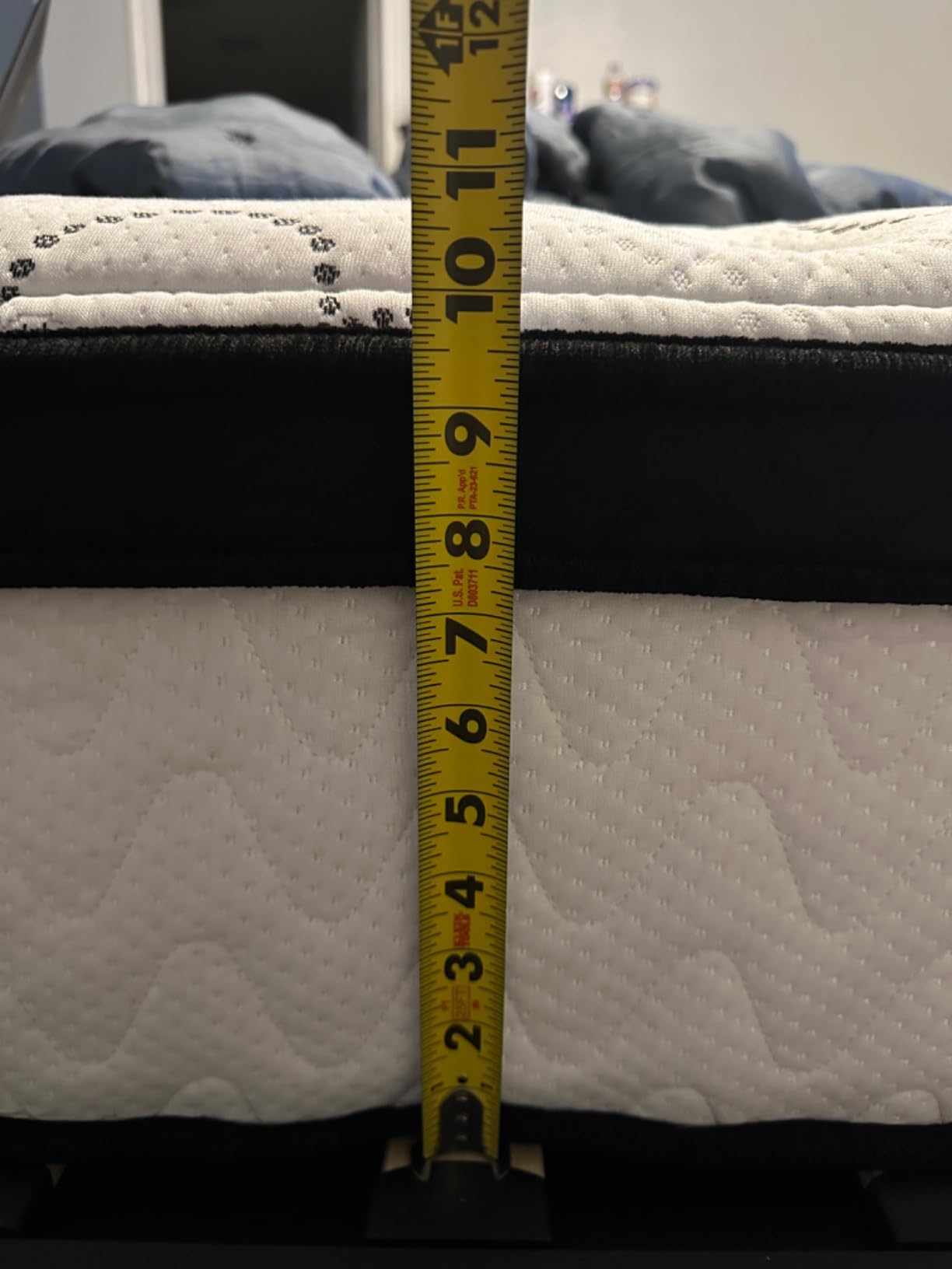 Signature Design by Ashley 12 Inch Hybrid King Mattress in a Box customer photo 1