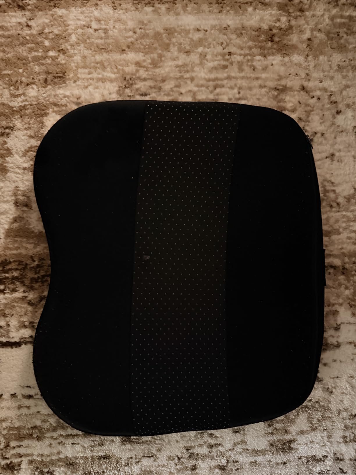 MROCO Ergonomic Mouse Pad with Gel Wrist Rest, 9.4 x 8.1 in, Black | Ergonomic Shape Design for Pain Relief, Cooling Feel Gel Cushioning for Wrist Comfort, Smooth Lycra Surface, Non-Slip PU Base customer photo 1