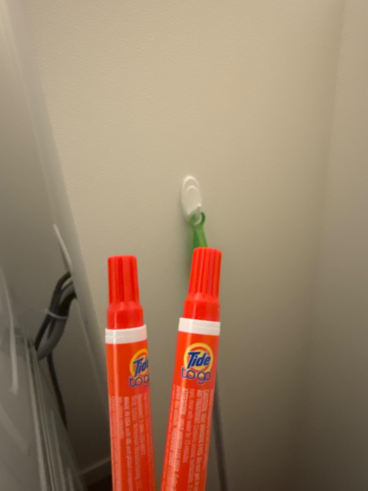 Tide Pen Stain Remover for Clothes, To Go Pen, Instant Stain Remover Pen & Spot Cleaner, Portable & Travel-Friendly, Works on Food & Drink Stains, Fits in Purses & Bags, 3 Count (Pack of 2) customer photo 2