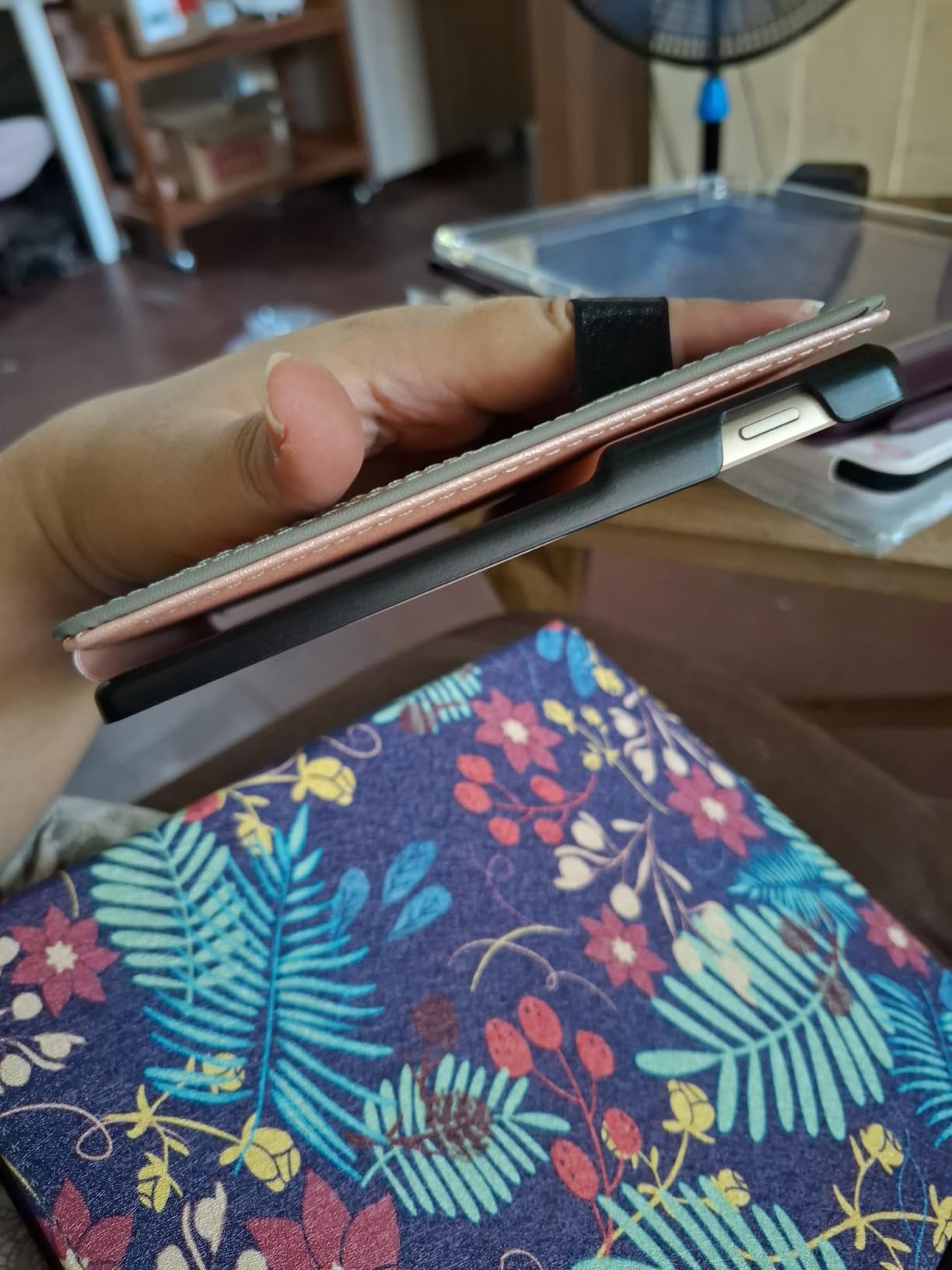 Stand Case for 7