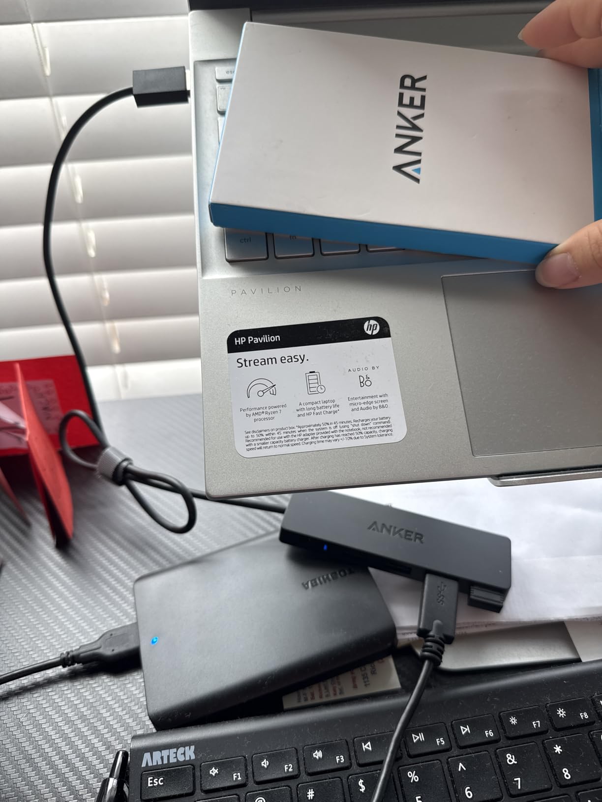 Anker USB Hub 4 Ports, Multiple USB 3.0 Hub, USB Splitter for Laptop, Extender for A Port Laptop, PC, Desktop and More [Charging Not Supported](2ft USB-A) customer photo 2