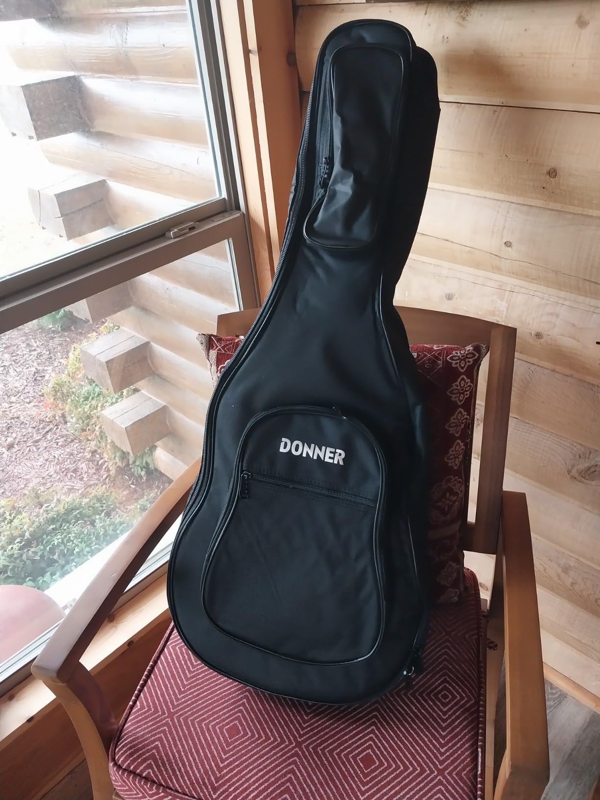 Donner 36 Inch Acoustic Guitar Case, 0.4 Inch Thick Padding Sponge 600D Ripstop Waterproof Nylon Soft Guitar Gig Bag with 3 Pockets and Back Hanger Loop, Black customer photo 2