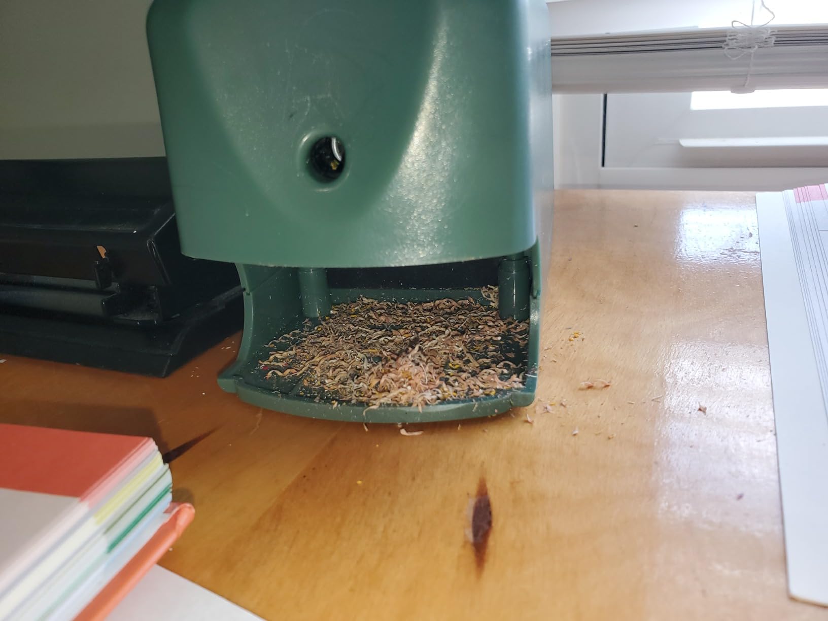 AFMAT Electric Pencil Sharpener, Heavy Duty Pencil Sharpener for Classroom, 6.5-8mm No.2/Colored Pencils, UL Listed, 10,000+ Sharpenings, Electric Pencil Sharpeners for Home, Office, School PS13 customer photo 2