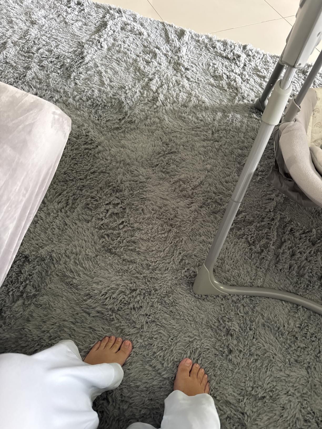 Andecor Soft Fluffy Bedroom Rugs, 4 x 6 Feet Indoor Shaggy Plush Area Rug for Boys Girls Kids Baby College Dorm Living Room Home Decor Floor Carpet, Grey customer photo 1