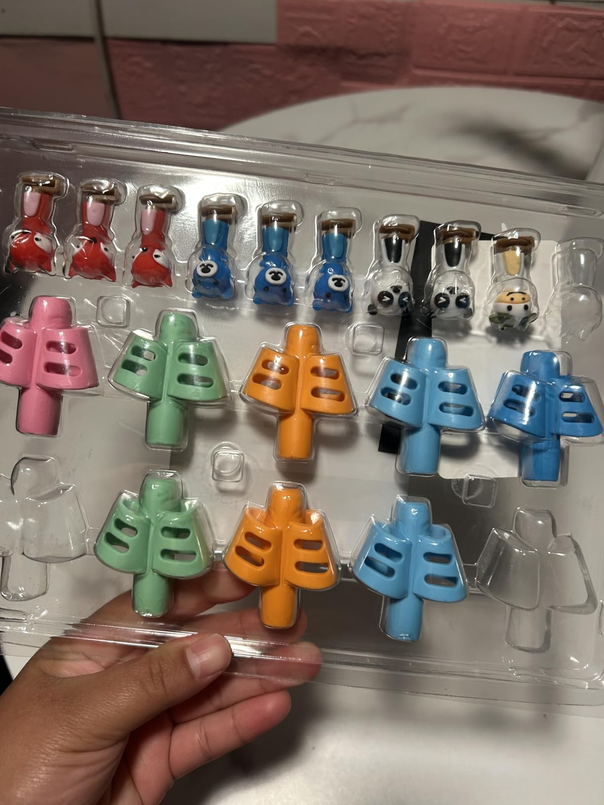 Mr. Pen- Pencil Grips for Kids Handwriting, 20 Pack | Writing Aid Tools for Beginners, Preschoolers & Toddlers, Training Pencil Holders for Righties, Lefties & Adults customer photo 1