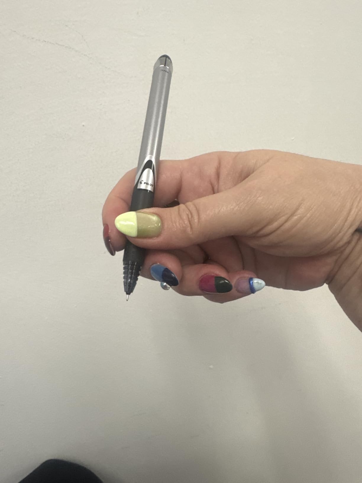 PILOT Precise V5 RT Rollerball Pens, Black, Pack of 6 customer photo 2
