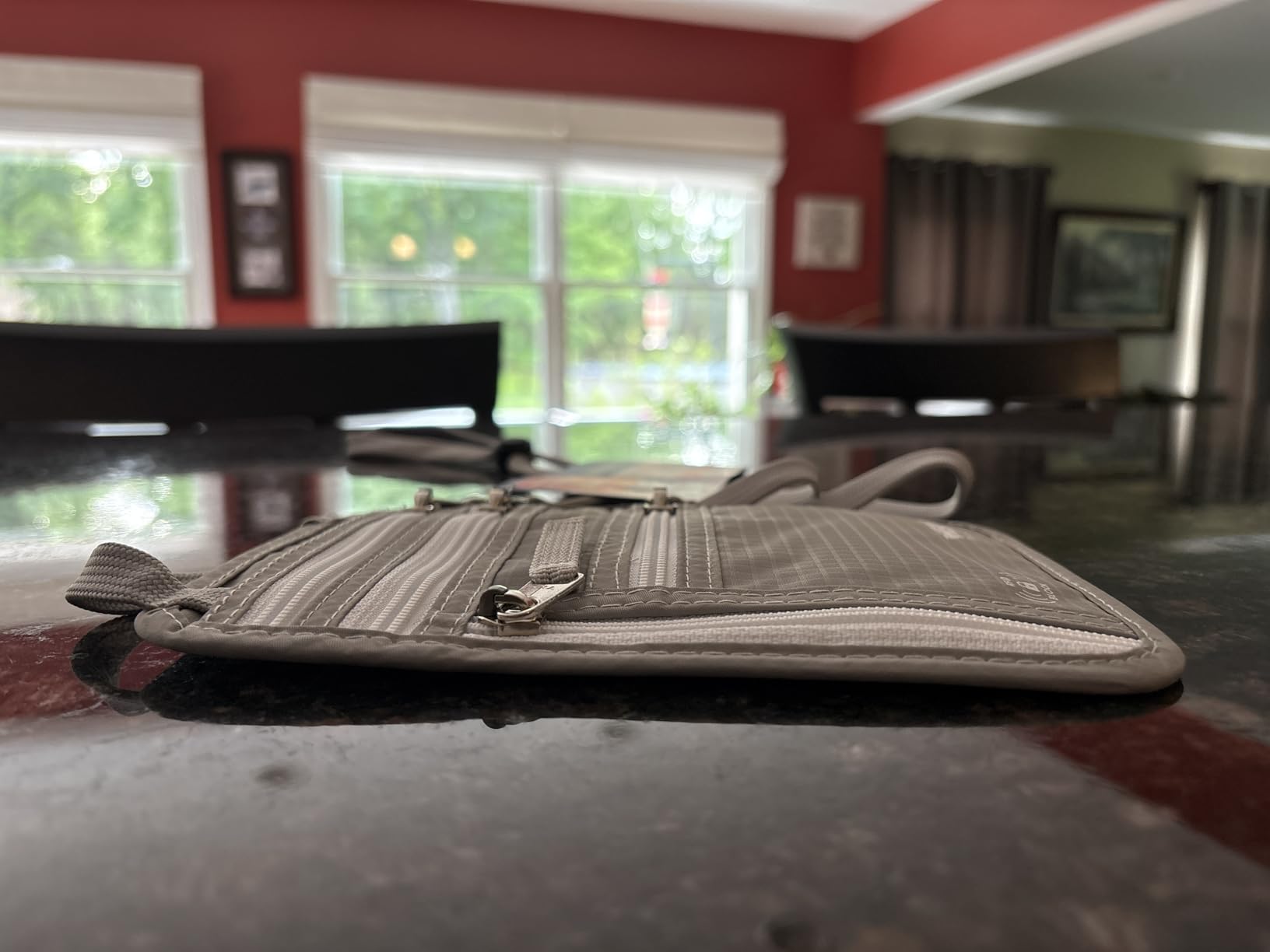 HERO Neck Wallet RFID Blocking customer photo 2