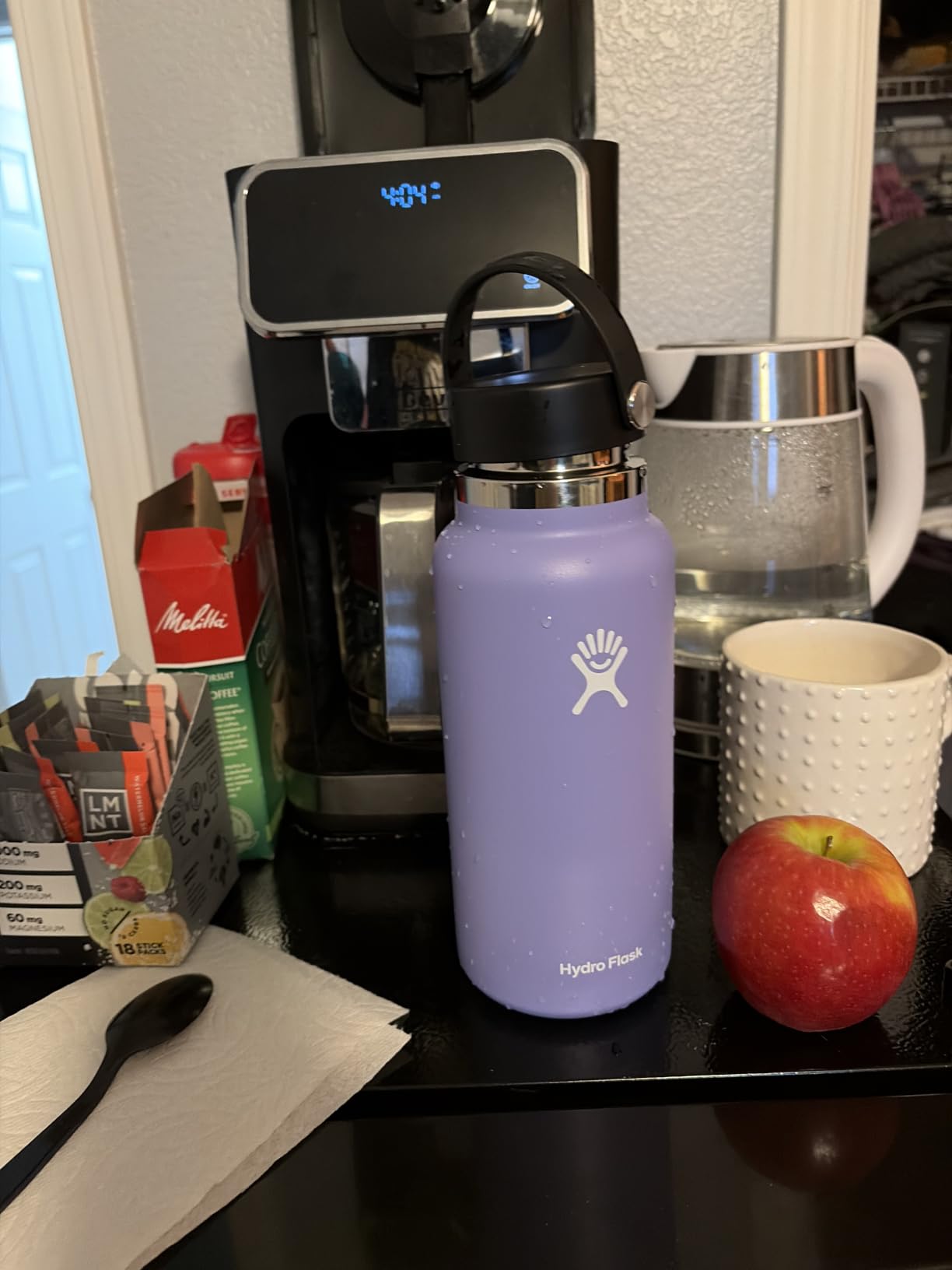Hydro Flask Water Bottle - Insulated Stainless Steel - Wide Mouth Flex Lid, Non Spill, Leakproof and Refillable 32 Oz Black customer photo 1