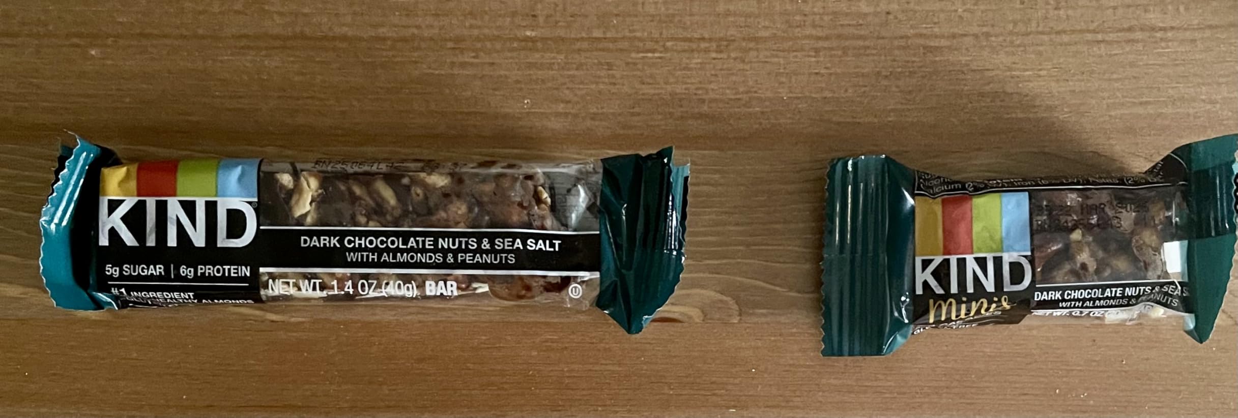 KIND Mini Snack Bars, Dark Chocolate Nuts & Sea Salt, Gluten Free, Low Sugar, Low Calorie Snacks, 10 Count customer photo 2
