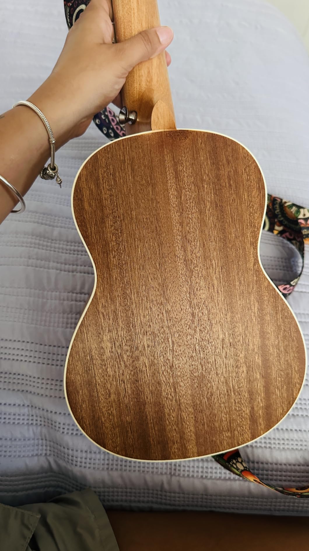 Donner Concert Ukulele Professional 23 Inch Mahogany Ukelele for Adult Beginner Ukele Bundle with Online Lesson Gig Bag Aquila String Pick Tuner Strap Cloth DUC-200B Drak Green customer photo 2