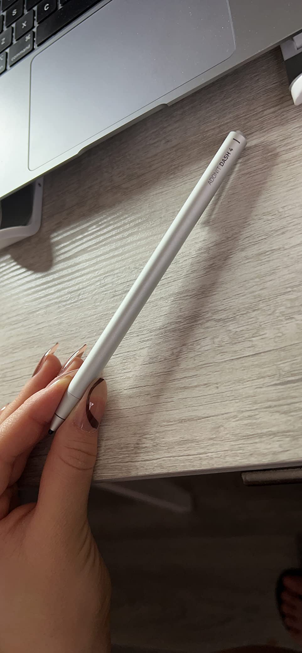 Adonit Dash 4, Multi-Device Stylus for iPad and Touchscreen, Duo Mode Active Digital Pencil with Palm Rejection, Compatible with iPad, iPhone, Android, and More- Matte Silver customer photo 2