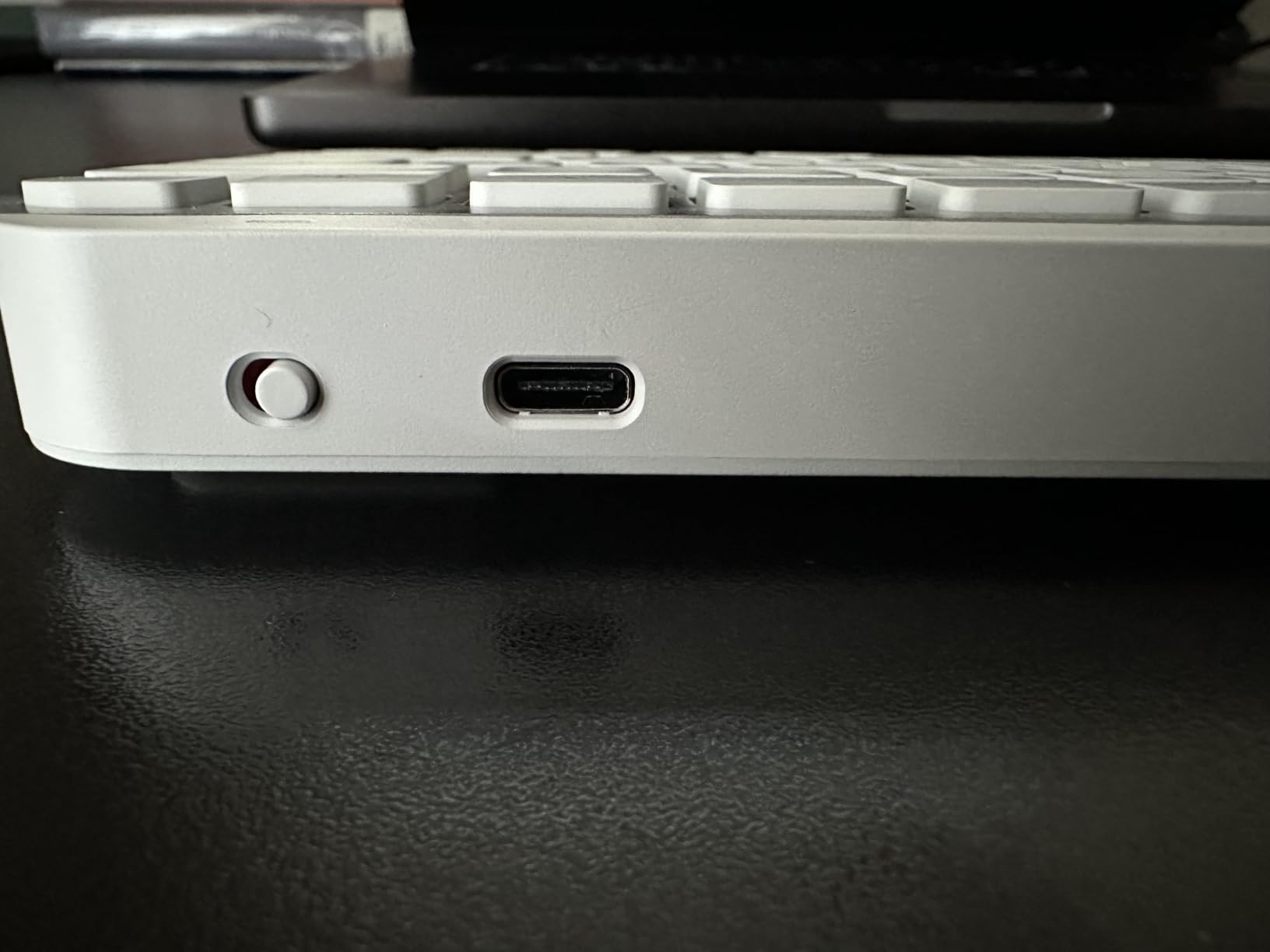 Logitech MX Keys Mini Minimalist Wireless Illuminated Keyboard - Graphite customer photo 1
