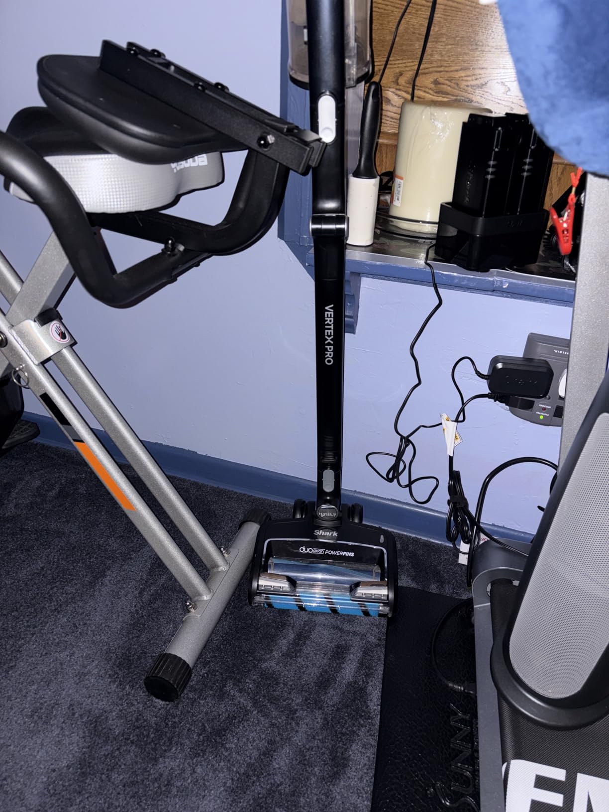 Shark Vertex Pro Cordless Stick Vacuum, Black/Silver, IZ682H customer photo 2
