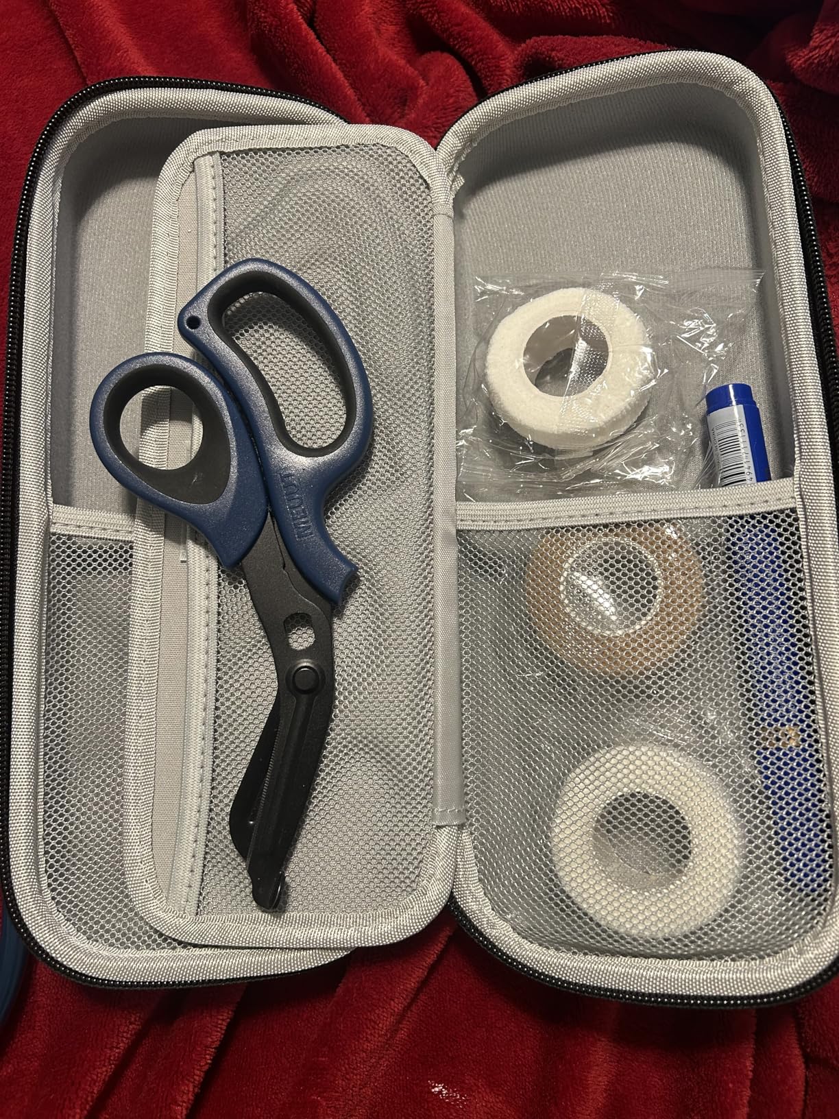 MEUUT 15 pcs Stethoscope Case Kit, Perfect Nurse Gift Include Stethoscope Case, Medical Scissors, Penlights with Batteries, Bandage Wraps, Badge Holders for Nurse Accessories for Work customer photo 1