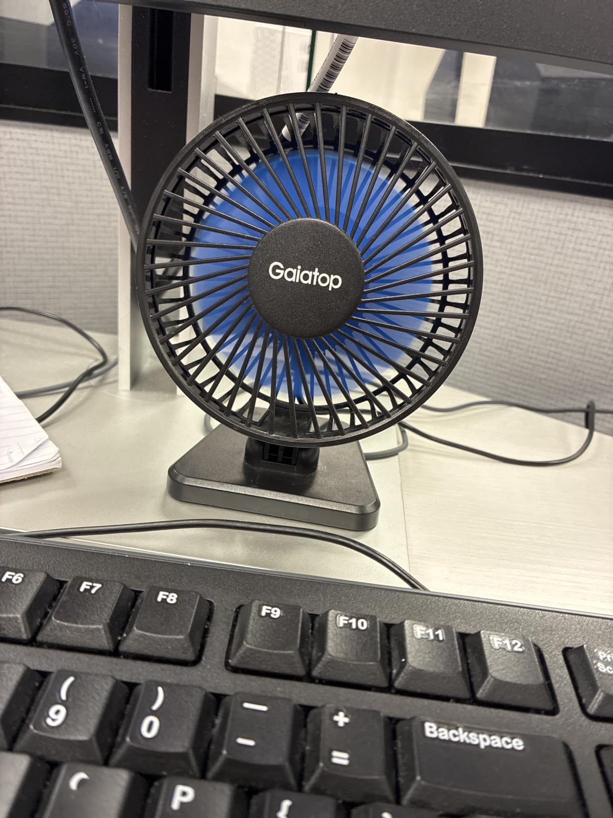 Gaiatop USB Desk Fan, Small But Powerful Portable Quiet Personal Fan, 3 Speeds customer photo 1