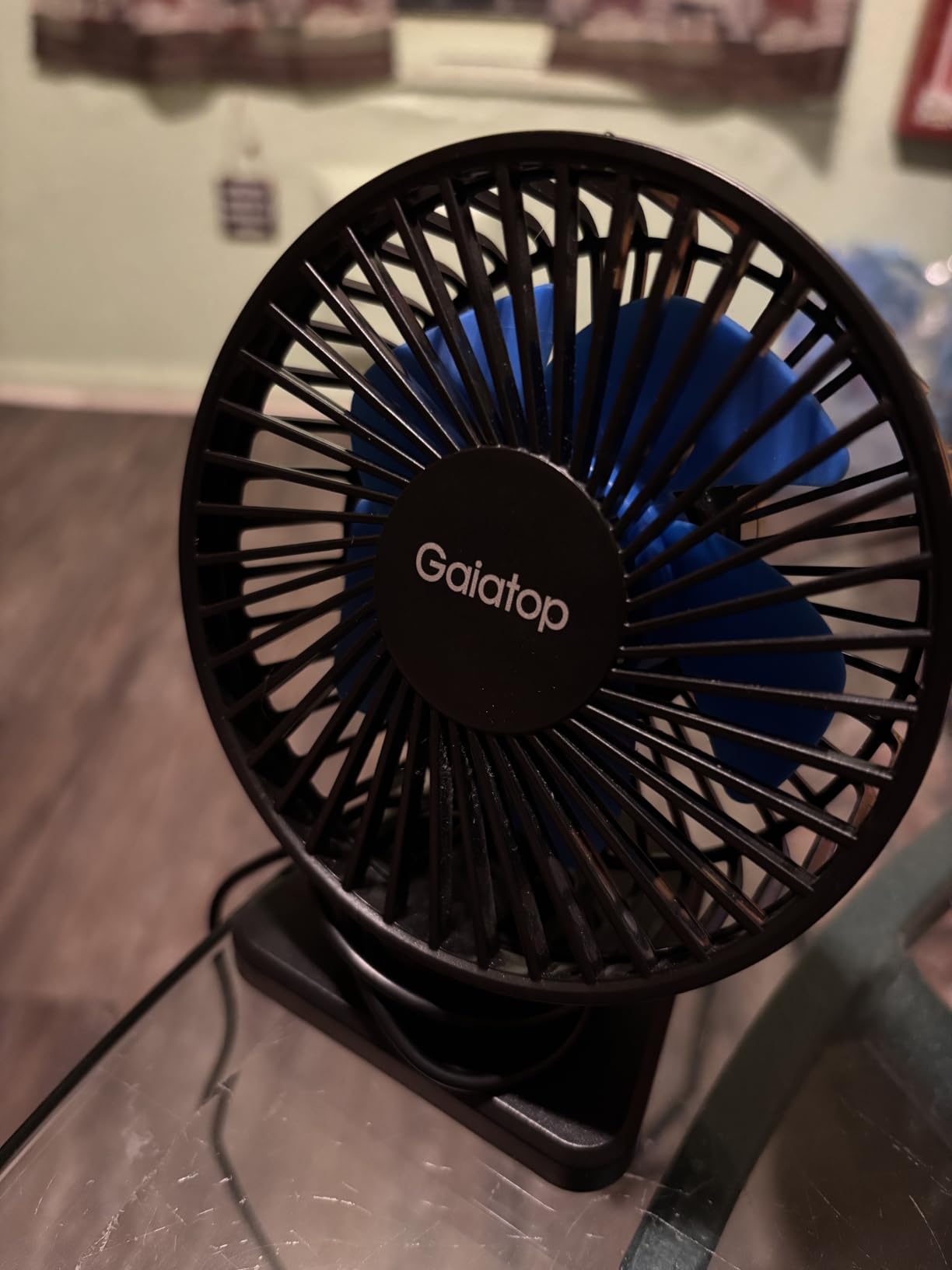 Gaiatop USB Desk Fan, Small But Powerful Portable Quiet Personal Fan, 3 Speeds customer photo 2