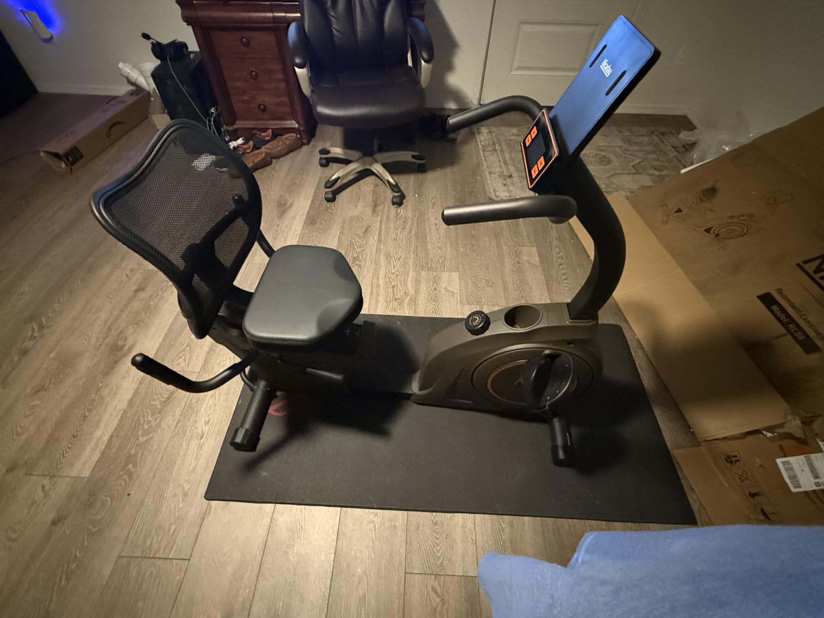Niceday Recumbent Exercise Bike, Recumbent Bike for Home, Recumbent Stationary Bike 400LBS Weight Capacity, Magnetic Recumbent Bike with Smart APP, LCD Monitor, Heart Rate Handle customer photo 2