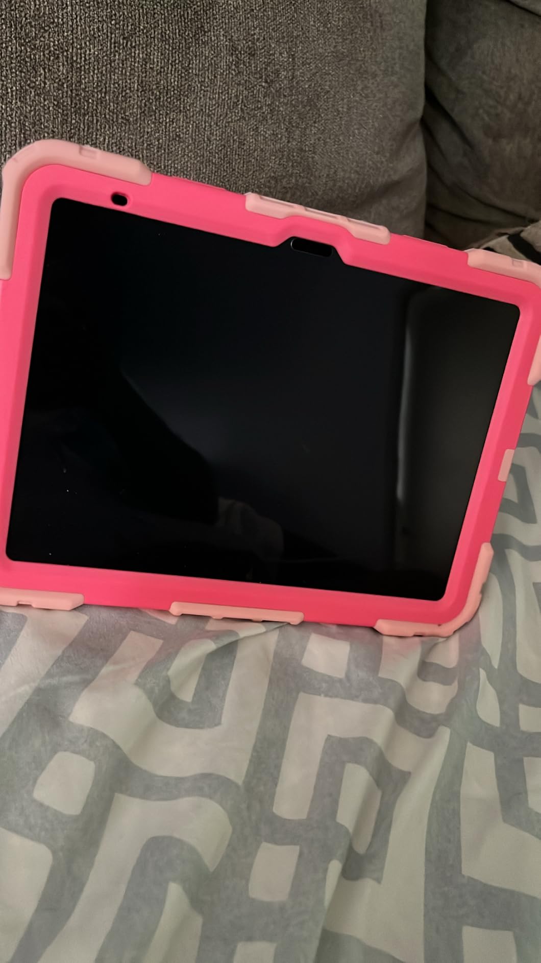 Apple iPad Air (5th Generation, 10.9-inch, 2022), 64GB, Wi-Fi, Blue (Renewed) customer photo 2