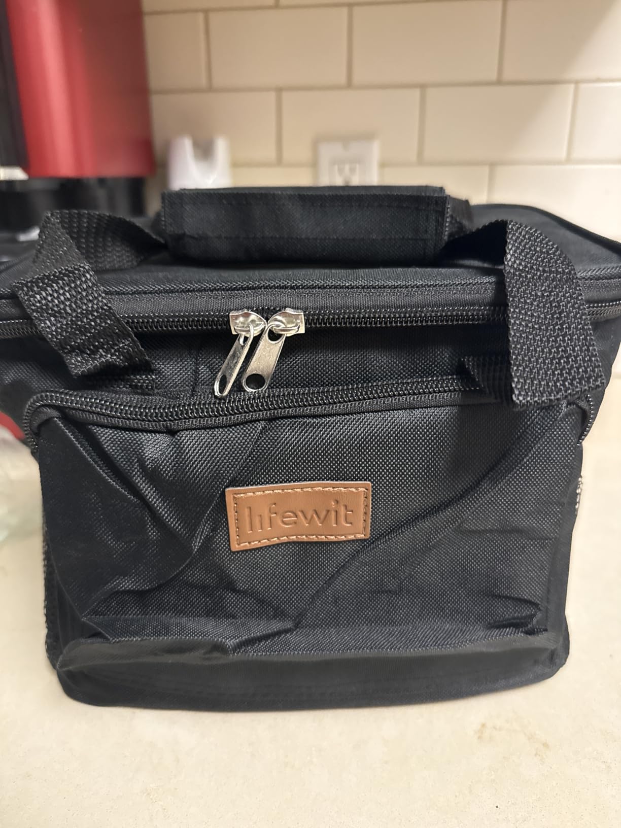 Lifewit Medium Lunch Bag, Insulated Lunch Box, Soft Cooler Cooling Tote for Adult Men Women, Black 12-Can (9L) customer photo 2