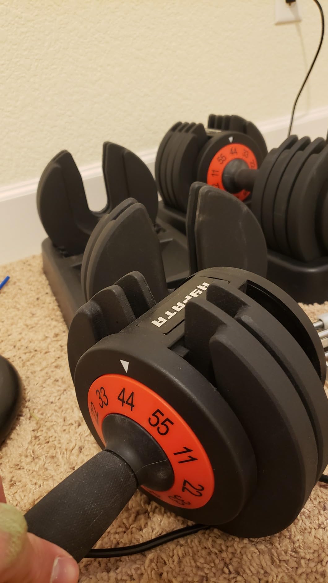 25/50/55 lbs Pair Adjustable Dumbbell Set, Adjust Dumbbell Weight for Exercises Pair Dumbbells for Men and Women in Home customer photo 1