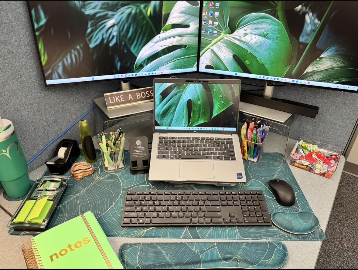 Large Mouse Pad and Keyboard Wrist Rest, Desk Mat for Keyboard and Mouse, 4-in-1 Large Gaming Mouse Pad with Wrist Support, Desk Mat for Home Office Study Game-Galaxy Fluid customer photo 1