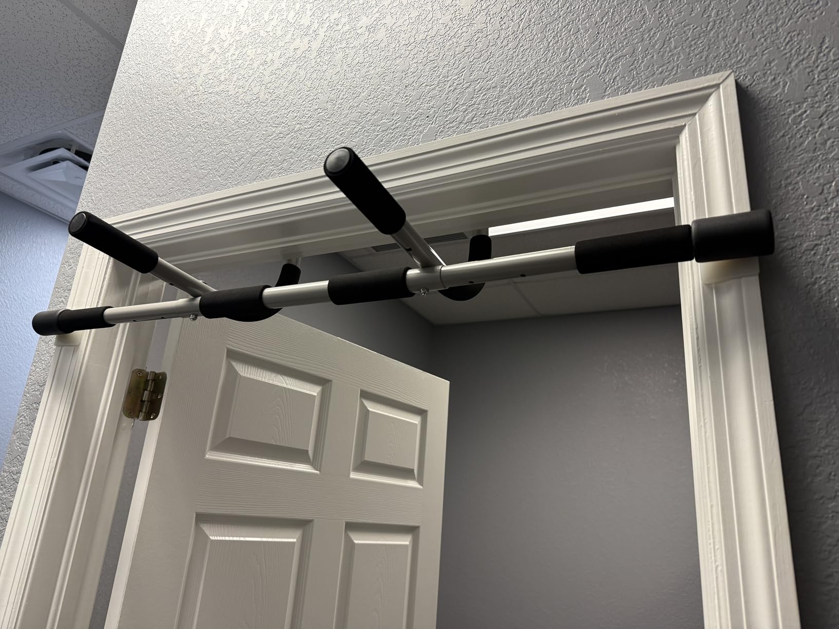 Ally Peaks Pull Up Bar for Doorway, Multiple Levels Width Adjustable Pull Up Bar Accurately Match Wide and Narrow doorframe, Indoor Chin-Up Bar Workout Bar, USA Original Patent customer photo 2